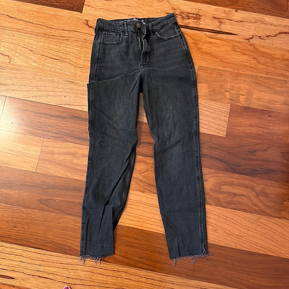 Hollister Ultra Rise Mom Jean